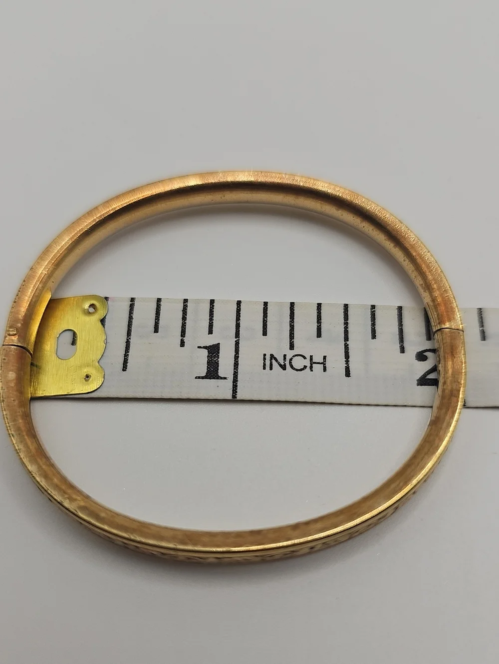 Childs 14K Gold Filled Bangle Bracelet. Hinged To Open.works Good.